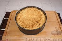 Фото приготовления рецепта: Насыпной пирог с маково-творожной начинкой - шаг №17