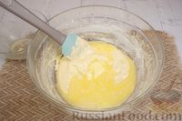 Фото приготовления рецепта: Апельсиновый пирог-перевертыш - шаг №9