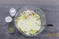 Фото приготовления рецепта: Творожная запеканка с кукурузой, ветчиной и сыром - шаг №10