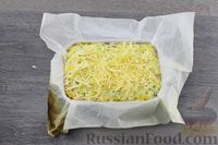 Фото приготовления рецепта: Творожная запеканка с кукурузой, ветчиной и сыром - шаг №12