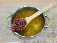 Фото приготовления рецепта: Суп с тушёнкой и консервированной фасолью - шаг №7