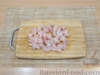 Фото приготовления рецепта: Куриный суп с грибами и паприкой - шаг №4