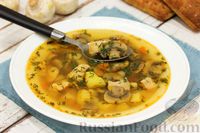 Фото приготовления рецепта: Куриный суп с грибами и паприкой - шаг №18
