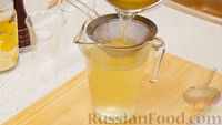 Фото приготовления рецепта: Лимонно-имбирный чай с мёдом - шаг №8
