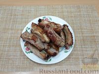 Фото приготовления рецепта: Свиные рёбрышки с овощами - шаг №4