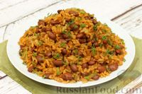 Фото приготовления рецепта: Рис с фасолью в томатном соусе (на сковороде) - шаг №16