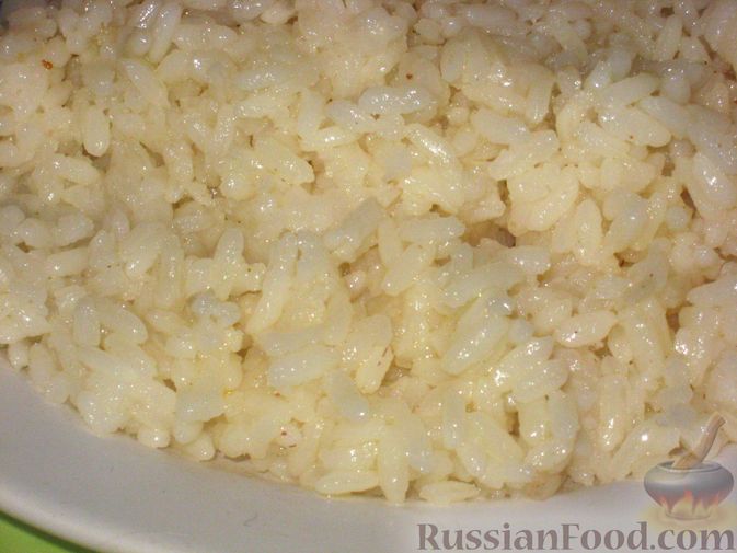 Жёлтый рис с чесноком