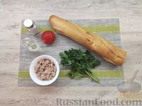 Фото приготовления рецепта: Брускетты с консервированным тунцом и помидорами - шаг №1
