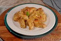 Фото к рецепту: Жареное куриное филе в чесночном соусе