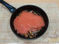 Фото приготовления рецепта: Макароны с беконом в томатном соусе - шаг №8