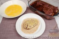 Фото приготовления рецепта: Отбивные из свинины в маринаде с соевым соусом и кока-колой - шаг №8