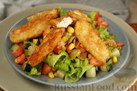 Фото приготовления рецепта: Овощной салат с жареным сыром и оливками - шаг №16