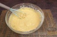 Фото приготовления рецепта: Сладкий пирог на кефире, с творожными шариками - шаг №5
