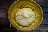Фото приготовления рецепта: Белковые булочки-батоны с чесночным маслом и петрушкой - шаг №9