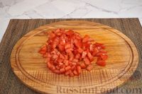 Фото приготовления рецепта: Салат с тунцом, кукурузой, овощами и яйцом - шаг №4