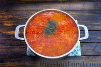 Фото приготовления рецепта: Томатный суп с вермишелью и мясным фаршем - шаг №16