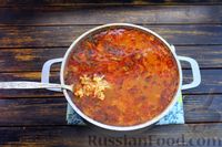 Фото приготовления рецепта: Томатный суп с вермишелью и мясным фаршем - шаг №17