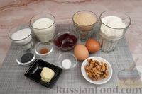 Фото приготовления рецепта: Пирог "Сухарник" на кефире, с повидлом - шаг №1