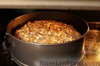 Фото приготовления рецепта: Пирог "Сухарник" на кефире, с повидлом - шаг №11