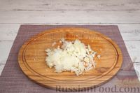 Фото приготовления рецепта: Печёночный рулет с луком, морковью и яблоком - шаг №7