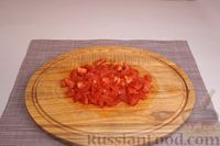 Фото приготовления рецепта: Макароны с грибами и помидорами в сметанном соусе - шаг №7