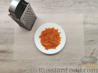 Фото приготовления рецепта: Салат "Мимоза" с кальмарами и тунцом - шаг №7