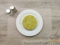 Фото приготовления рецепта: Салат "Мимоза" с кальмарами и тунцом - шаг №15