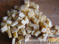 Фото приготовления рецепта: Салат "Пестренький" со свининой, овощами, сыром - шаг №5