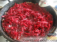 Фото приготовления рецепта: Красный борщ с фасолью - шаг №6