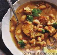 Фото к рецепту: Куриный суп с фасолью и чили