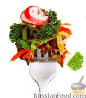 Фото к рецепту: Капустный салат с морковью, редисом и перцем