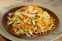 Фото к рецепту: Салат с редиской, капустой, морковью и яичными блинчиками