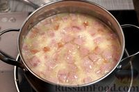 Фото приготовления рецепта: Сырный суп с ветчиной и беконом - шаг №14