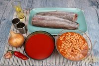 Фото приготовления рецепта: Рыба, тушенная с фасолью в томатном соусе - шаг №1