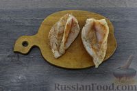 Фото приготовления рецепта: Кармашки из куриного филе с творогом, сыром и шпинатом (на сковороде) - шаг №6