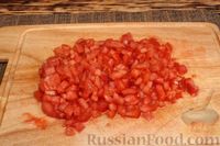 Фото приготовления рецепта: Щи из молодой капусты с помидорами (на курином бульоне) - шаг №6