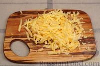 Фото приготовления рецепта: Овощной салат с сыром и беконом - шаг №9
