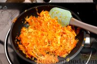 Фото приготовления рецепта: Запечённые рулетики из скумбрии с морковью, сыром и аджикой - шаг №10