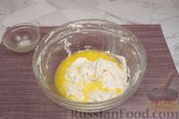 Фото приготовления рецепта: Ореховые кексы на яичных белках - шаг №8