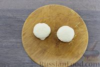 Фото приготовления рецепта: Закрытый пирог с яйцами и зелёным луком, из рубленого теста на сметане - шаг №13