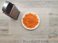 Фото приготовления рецепта: Капустные котлеты с морковью и яблоками - шаг №5