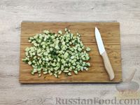 Фото приготовления рецепта: Овощной салат с ветчиной, яйцами, брынзой и твёрдым сыром - шаг №7