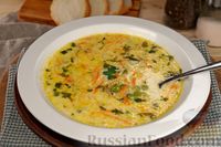 Фото к рецепту: Сырный суп с зелёным горошком и вермишелью