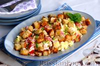 Фото к рецепту: Салат с курицей, капустой, помидорами, сыром и сухариками