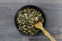 Фото приготовления рецепта: Голубцы с грибами, булгуром и фасолью (без мяса) - шаг №8