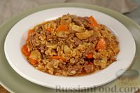 Фото к рецепту: Рис с фаршем и грибами (на сковороде)
