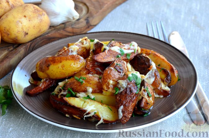 Жареный фарш грибы картофель на сковороде