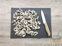 Фото приготовления рецепта: Фарш, обжаренный с грибами - шаг №4