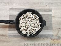 Фото приготовления рецепта: Фарш, обжаренный с грибами - шаг №5