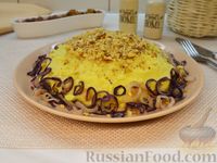 Фото приготовления рецепта: Картофельное пюре с орехами и жареным луком - шаг №16